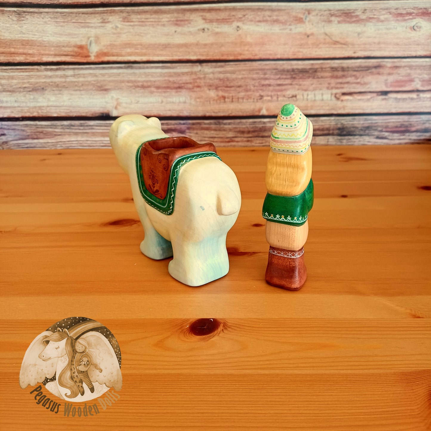 Wooden Polar Bear with rider (green)
