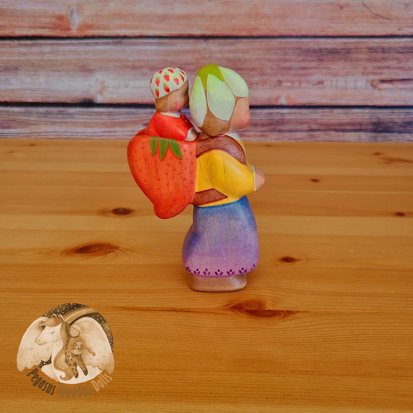 Wooden Strawberry Mother with baby