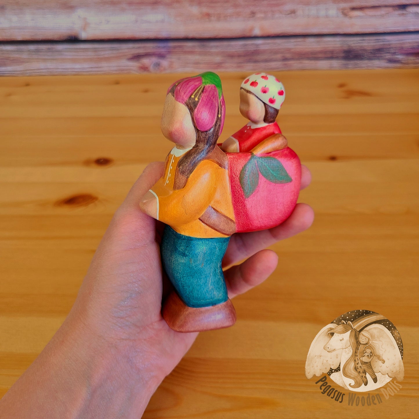 Wooden Apple Mother with baby