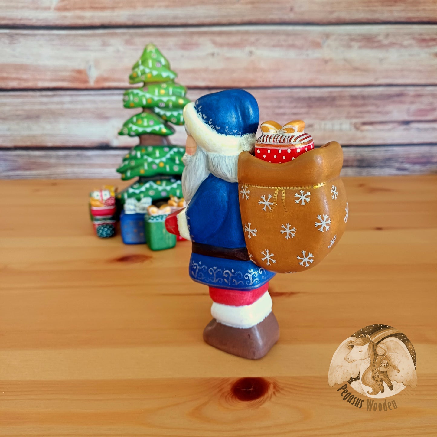 Wooden Blue Winter Father with gift