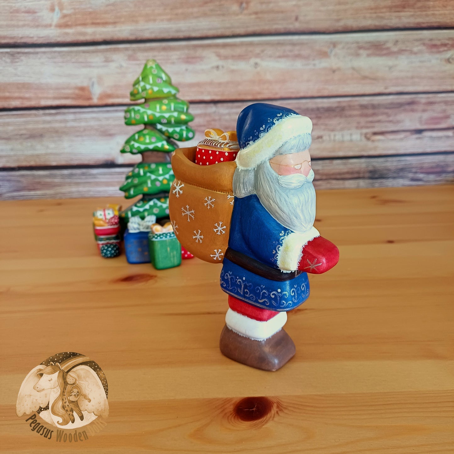 Wooden Blue Winter Father with gift