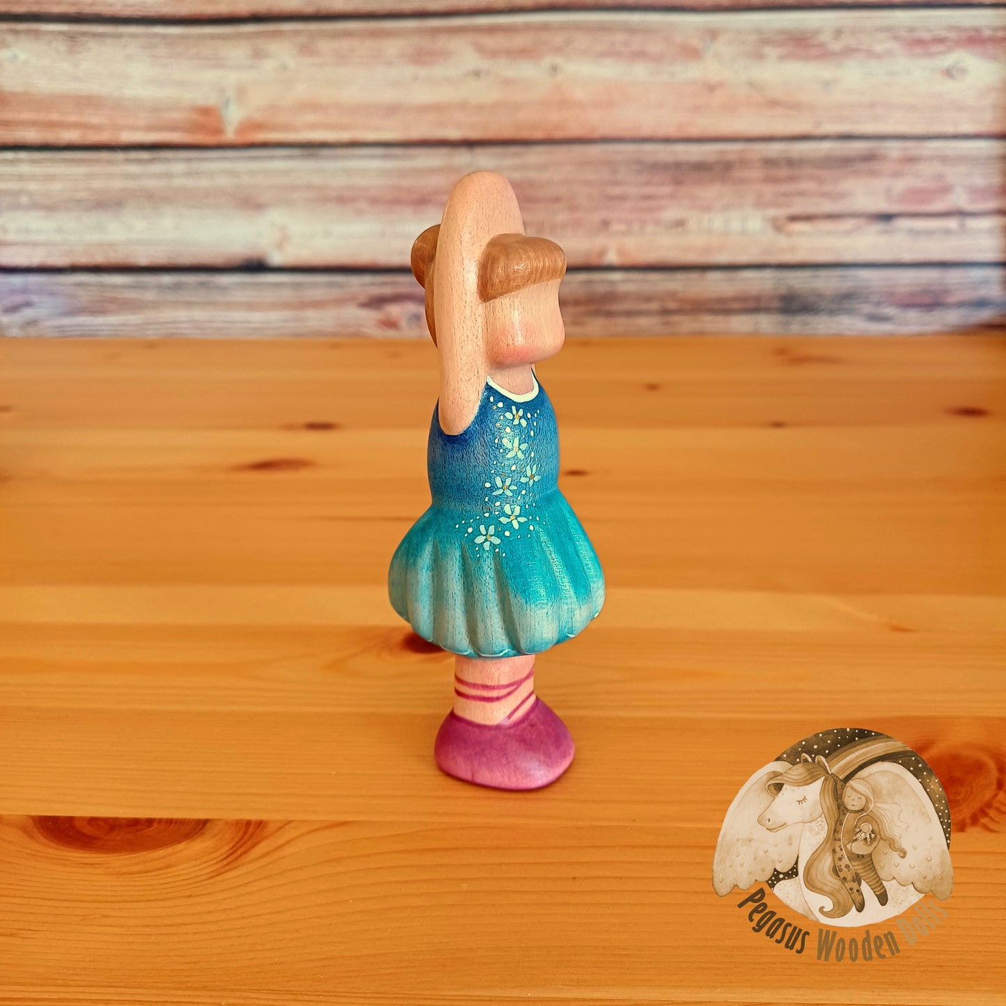 Wooden Ballerina (brown hair)