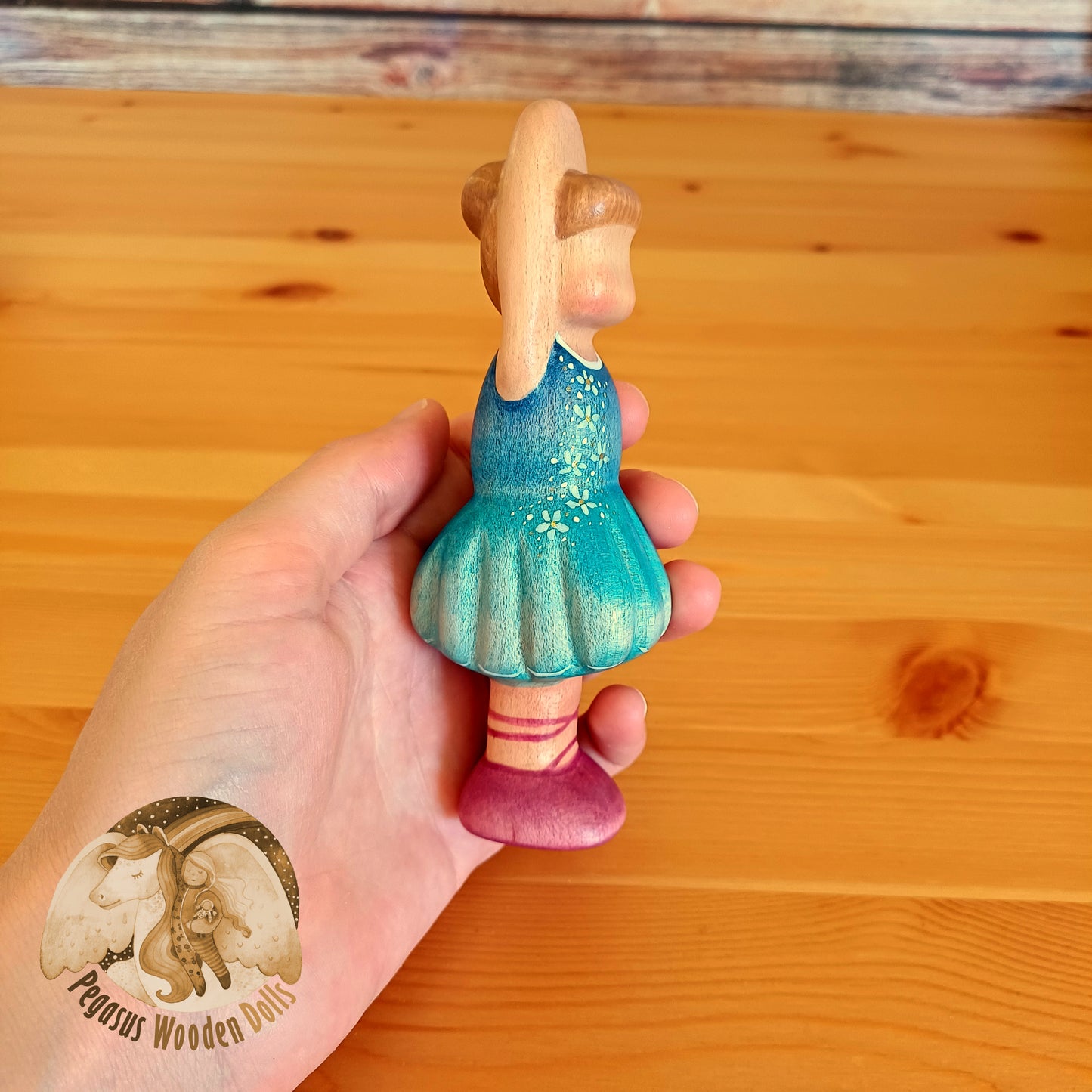 Wooden Ballerina (brown hair)